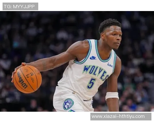 爱德华兹半场表现分析：11投4中收获10分6篮板2助攻并有3次失误